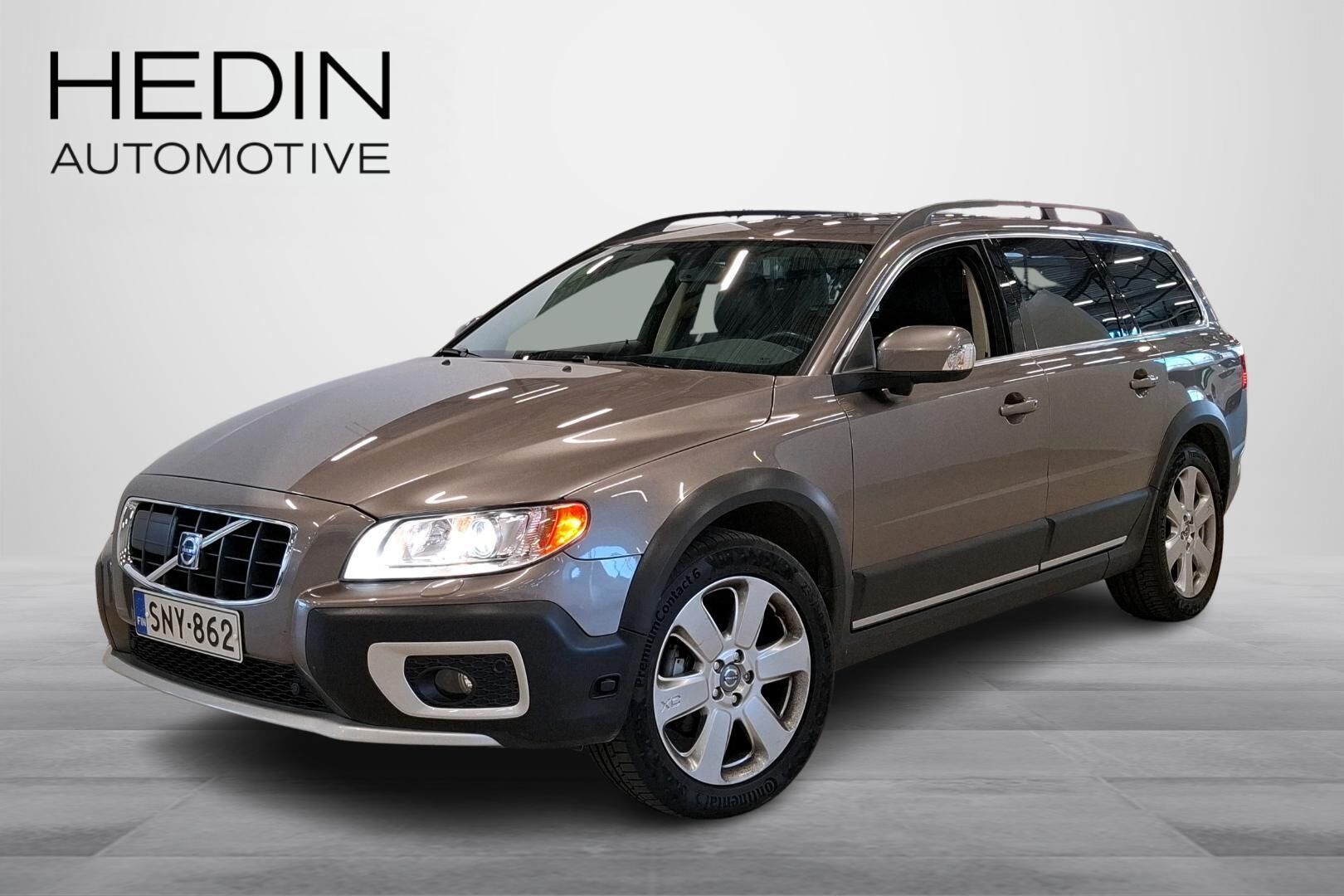 Volvo XC70 - SNY-862