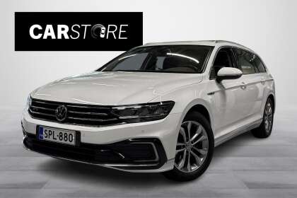 Volkswagen PASSAT Variant GTE Plug-In Hybrid 160 kW DSG-automaatti // Adapt. Vakkari / Vetokoukku / Webasto // - SPL-880