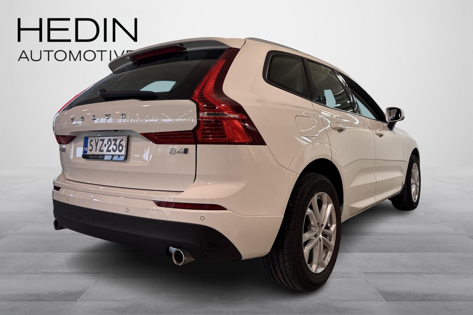 Volvo XC60 B4 AWD D-MHEV Momentum aut 2020, kuva 3/18