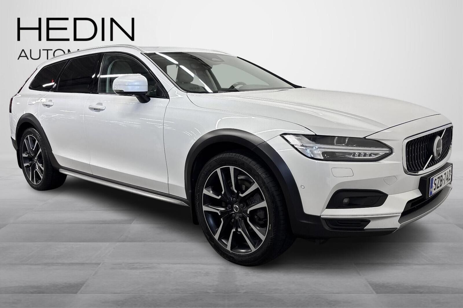 Volvo V90 Cross Country 2022, kuva 7/32