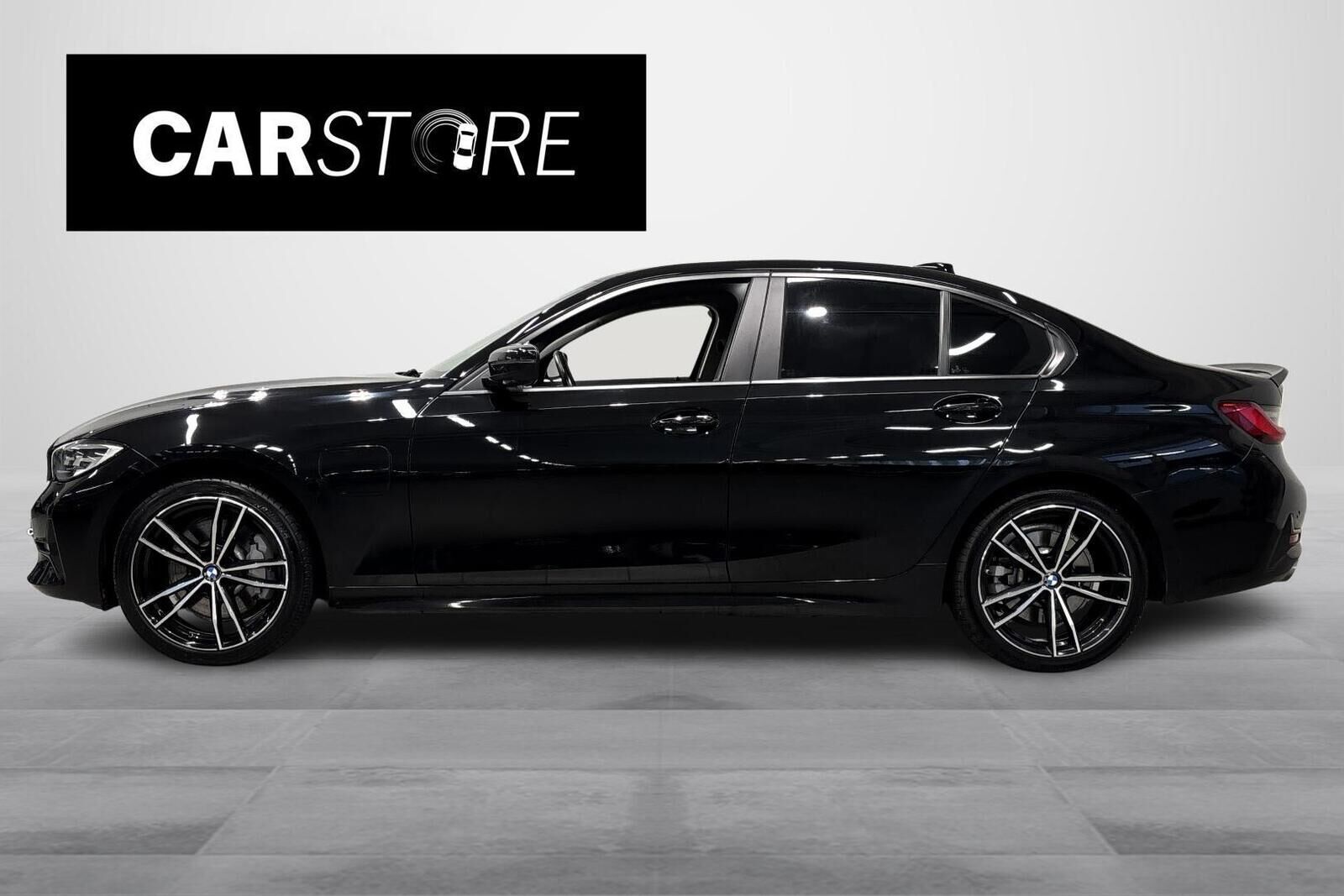BMW 330 G20 Sedan 330e A Charged Edition 2020, kuva 7/24