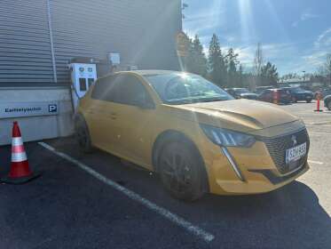 Peugeot e-208 GT 50kWh 136 Automaatti - SZH-955