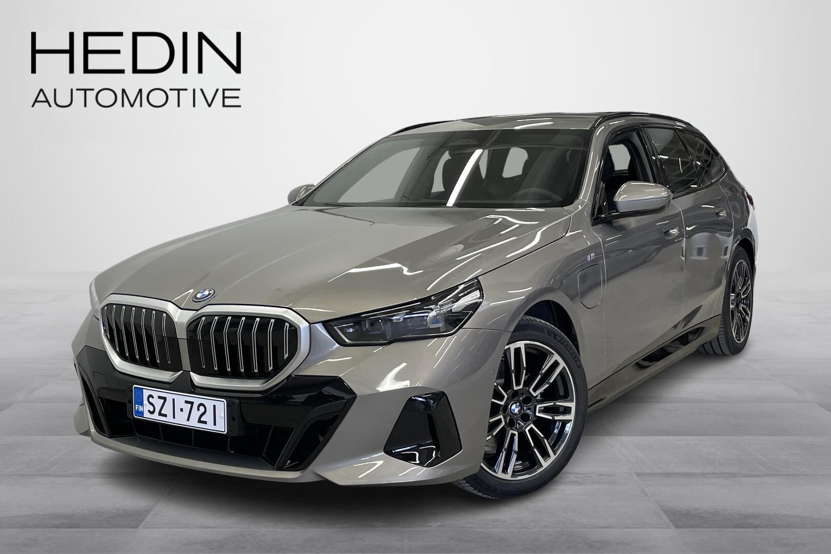 BMW 530 - SZI-721