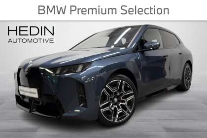 BMW IX xDrive45 M Sport PRO // Nelipyöräohjaus/ Ilmajouset/ Panorama/ Softclose/ HUD/ 360°/ Nahat/ ACC/ - TAV-06498