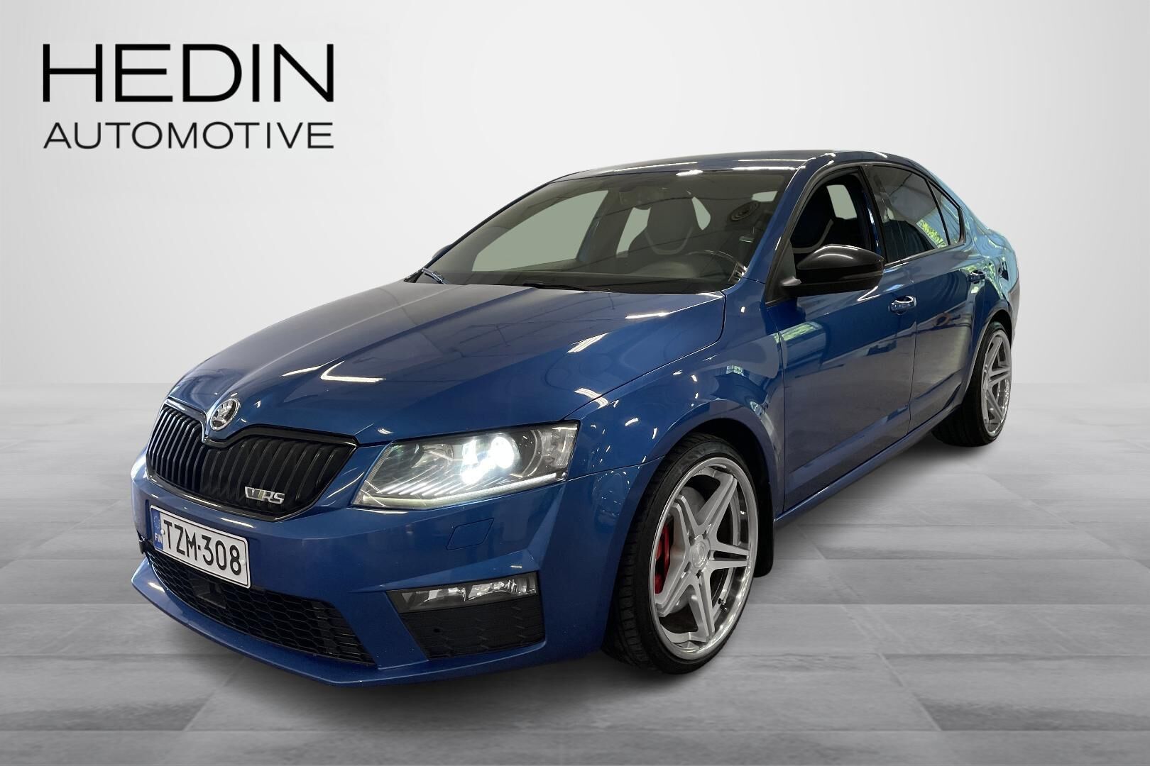 SKODA OCTAVIA - TZM-308