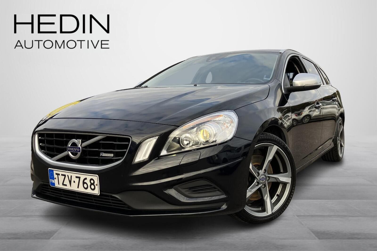 Volvo V60 - TZV-768