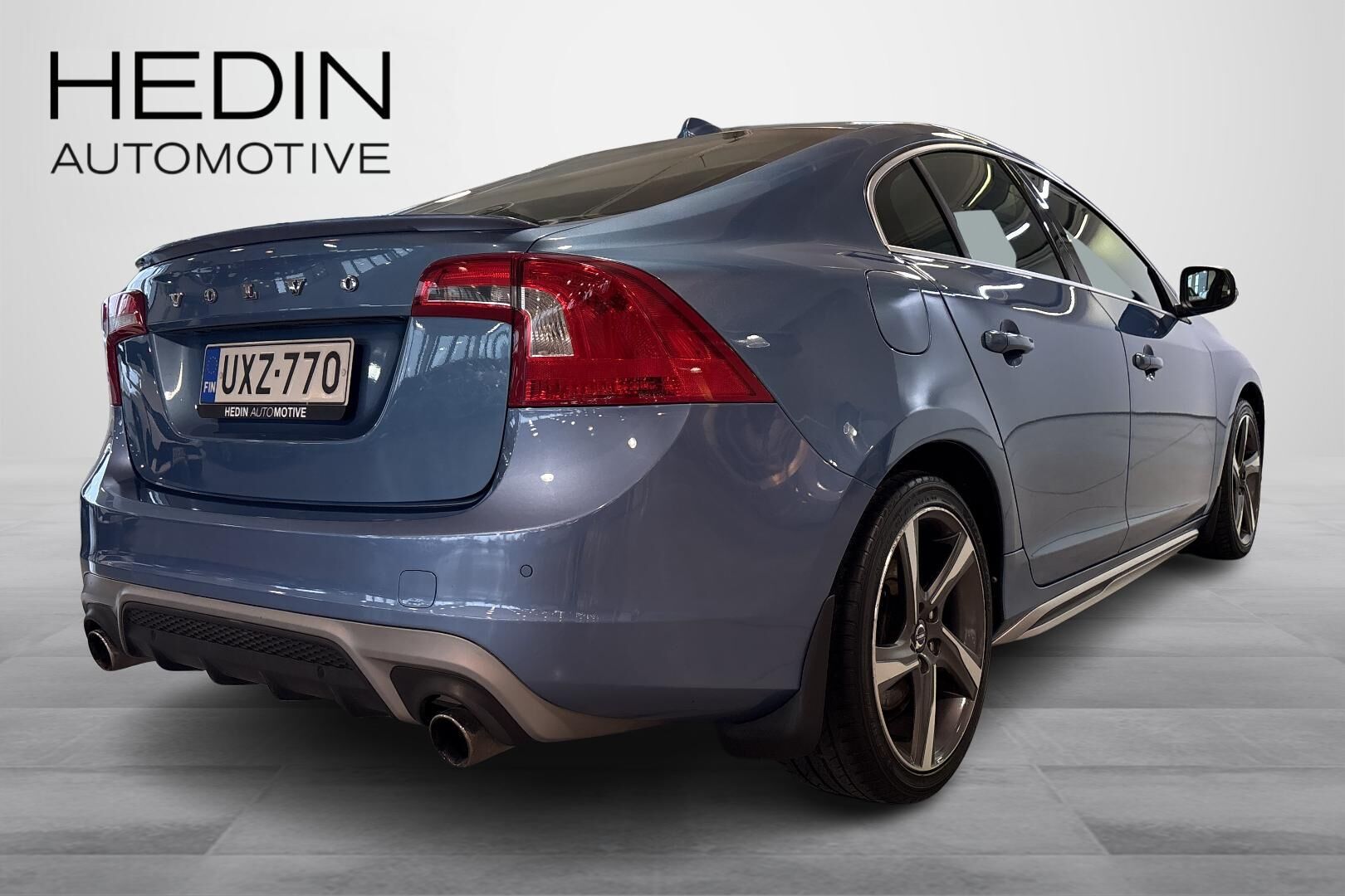 Volvo S60 T4 R-Design aut 2013, kuva 2/13