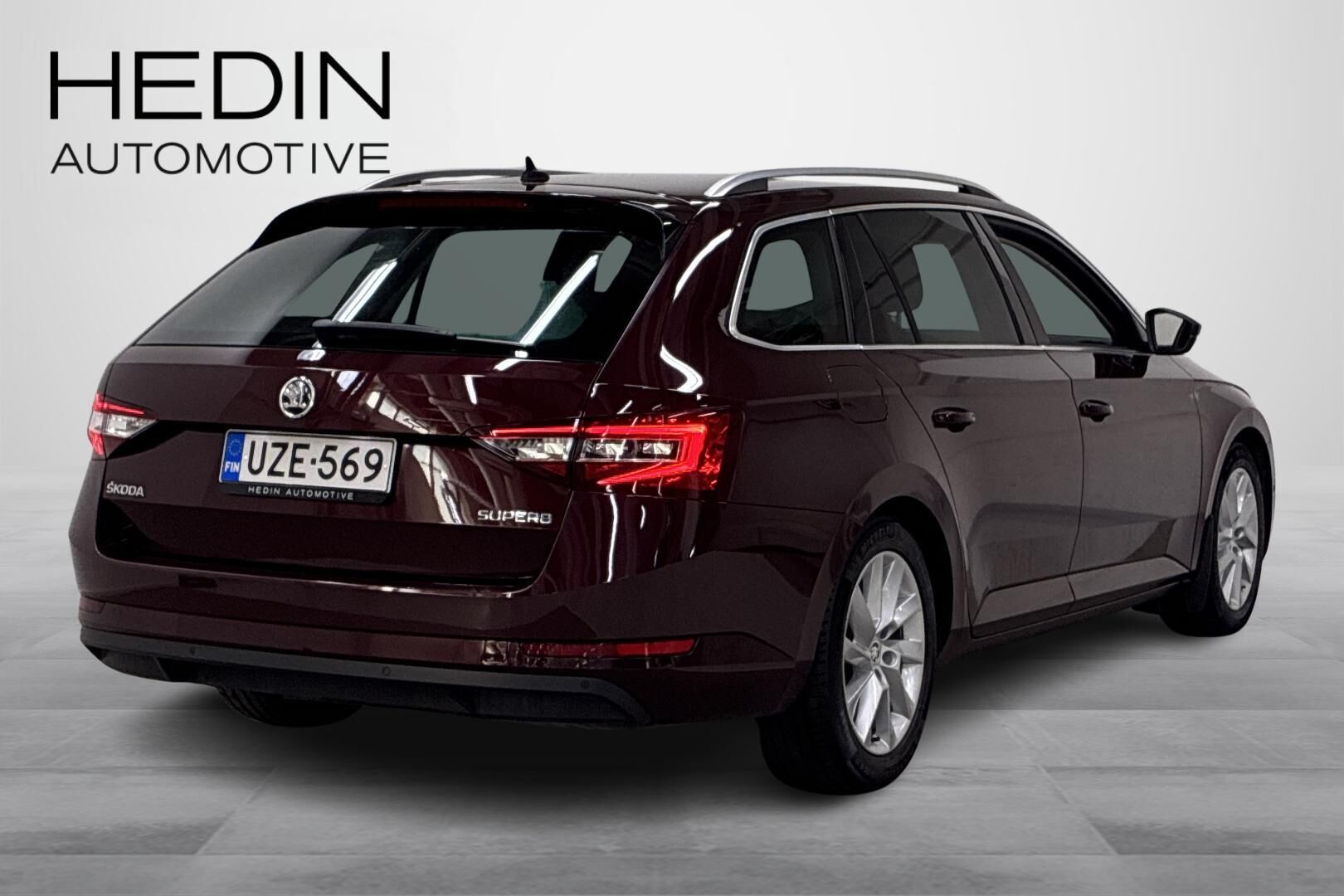Skoda Superb 2015, kuva 3/32