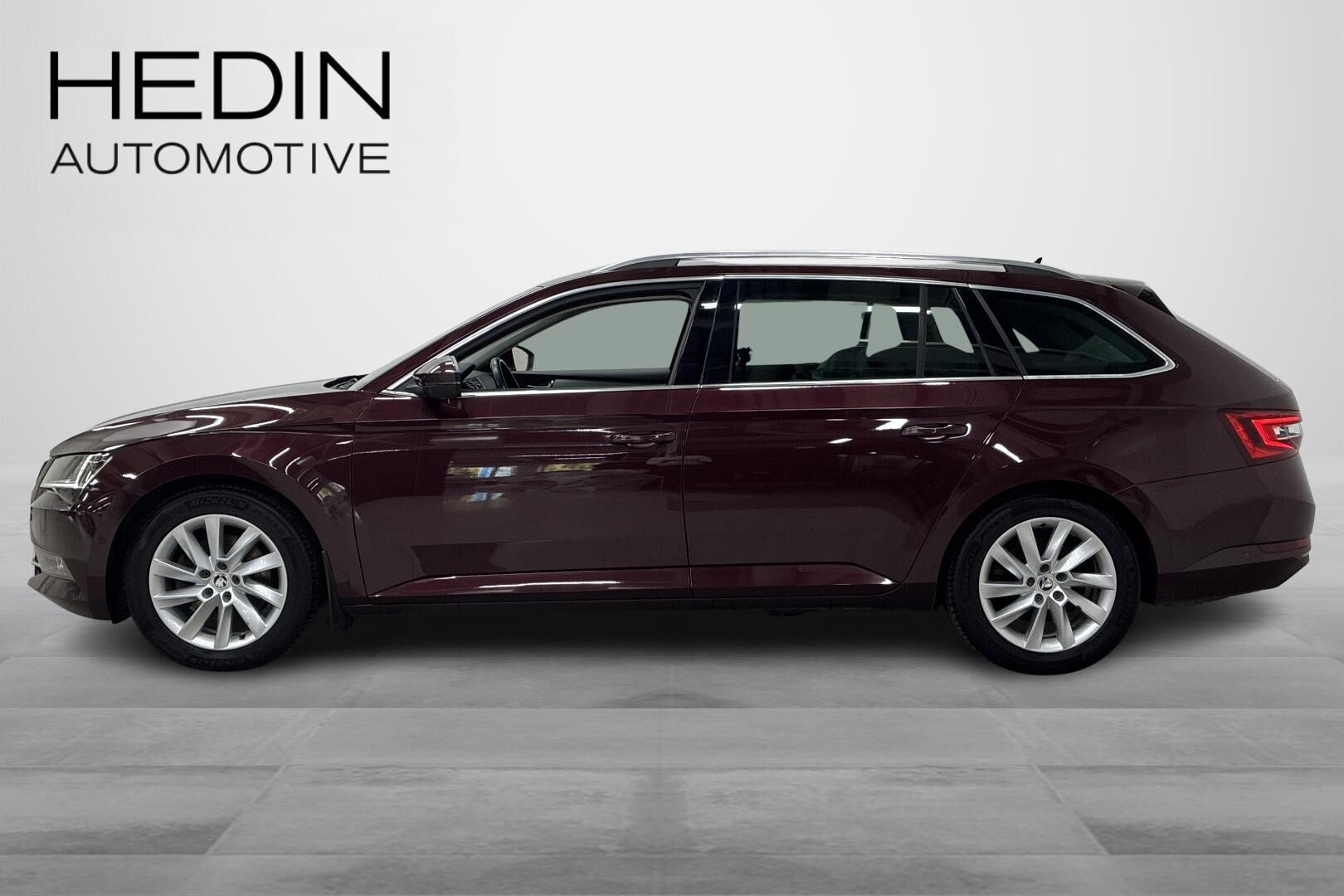 Skoda Superb 2015, kuva 7/32