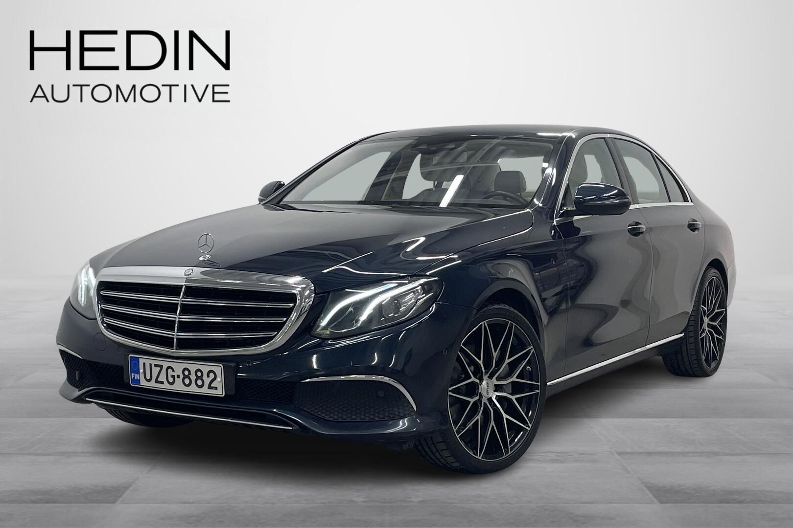Mercedes-Benz E - UZG-882