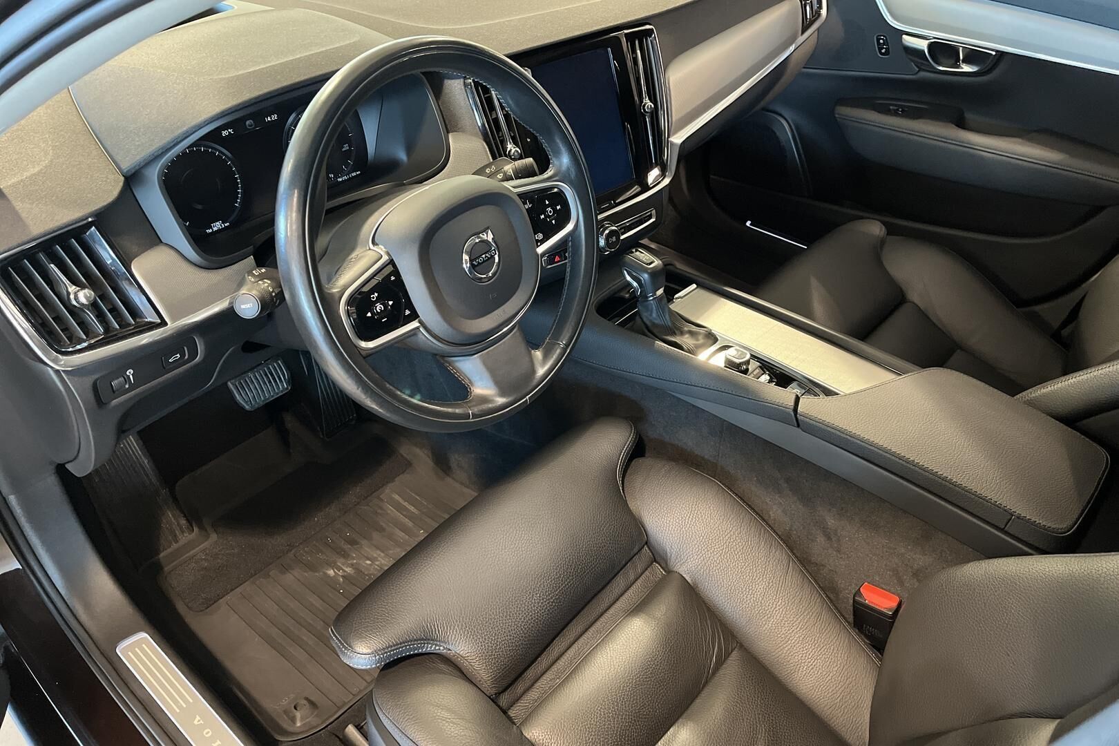 Volvo S90 D4 Inscription aut 2017, kuva 7/28