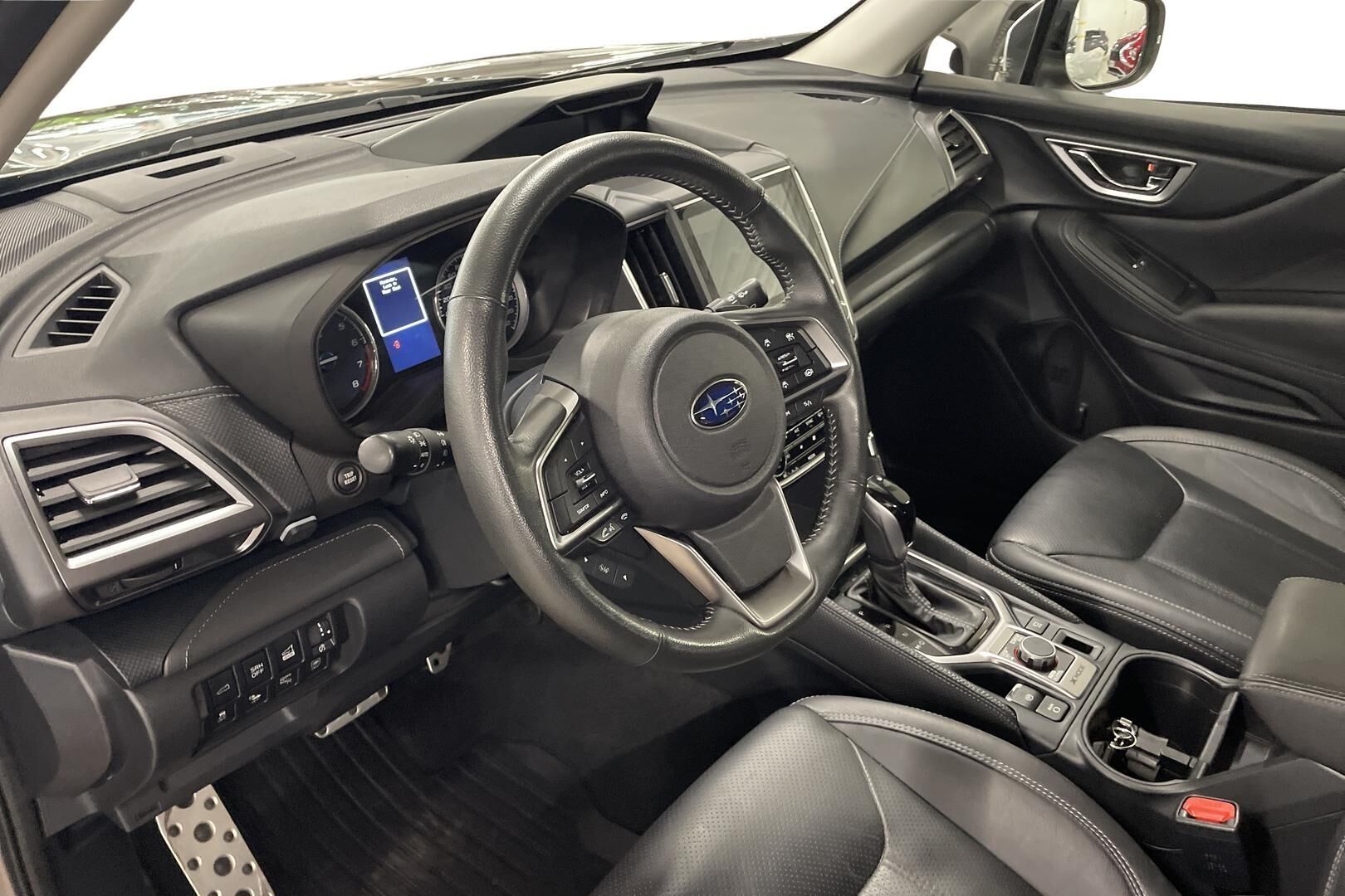 Subaru Forester 2,0i e-Boxer Ridge CVT 2022, kuva 7/35