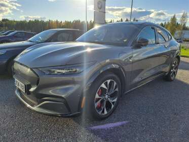 Ford MUSTANG MACH-E 91kWh 351hv AWD Premium 5-ovinen - XSK-182