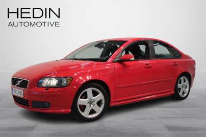 Volvo S40 2,4i Kinetic // Komea Punainen ! / Bensa-Manuaali! - YFX-980