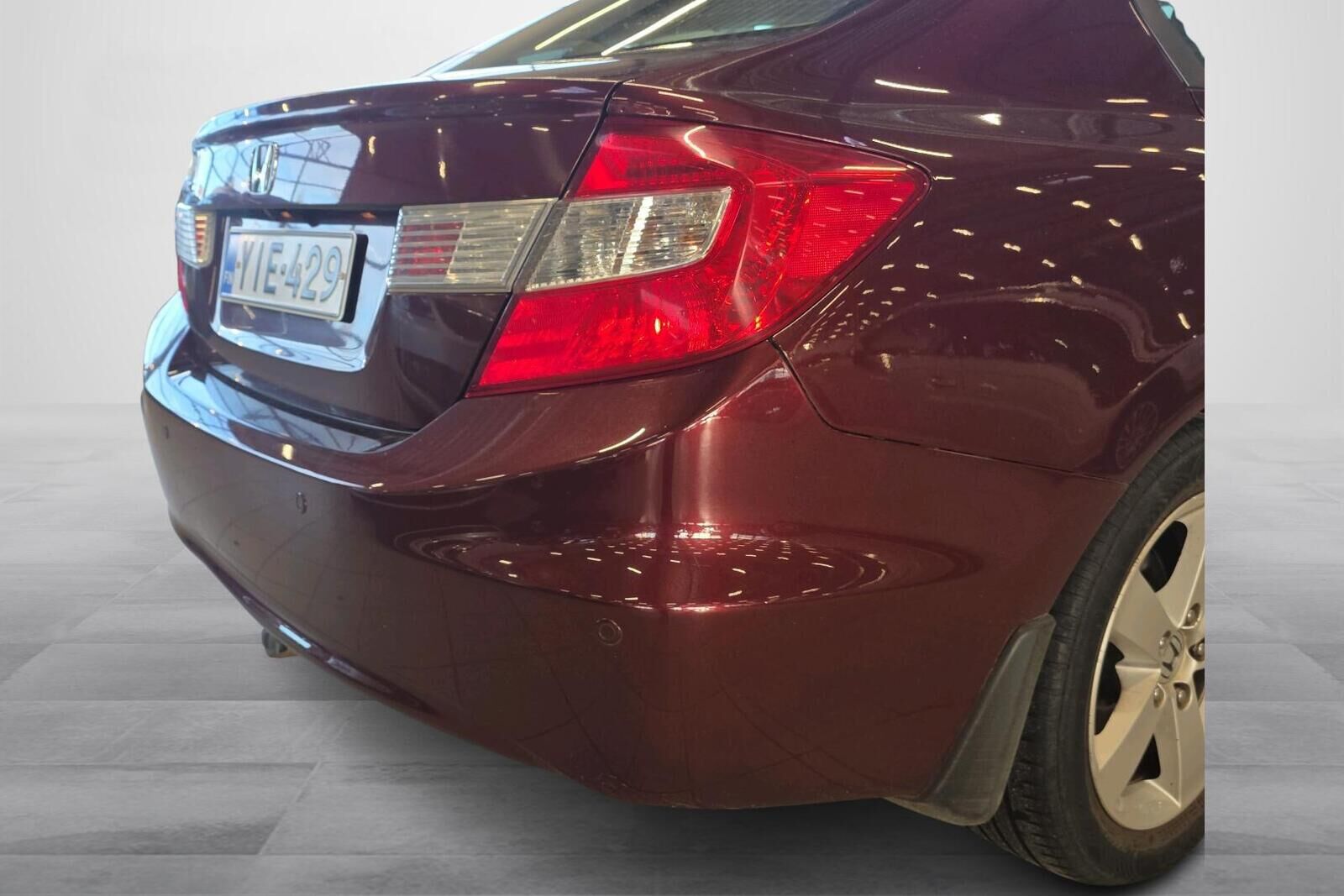 Honda Civic 4D 1,8i Executive AT 2012, photo 3/31