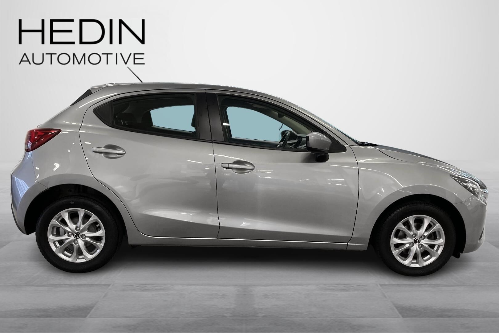 Mazda 2 2017, kuva 6/19