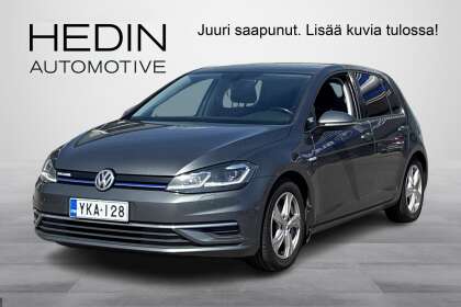 Volkswagen GOLF Comfortline 1,5 TSI EVO 96 kW (130 hv) BLUEMOTION DSG-aut. Football Edition - YKA-128