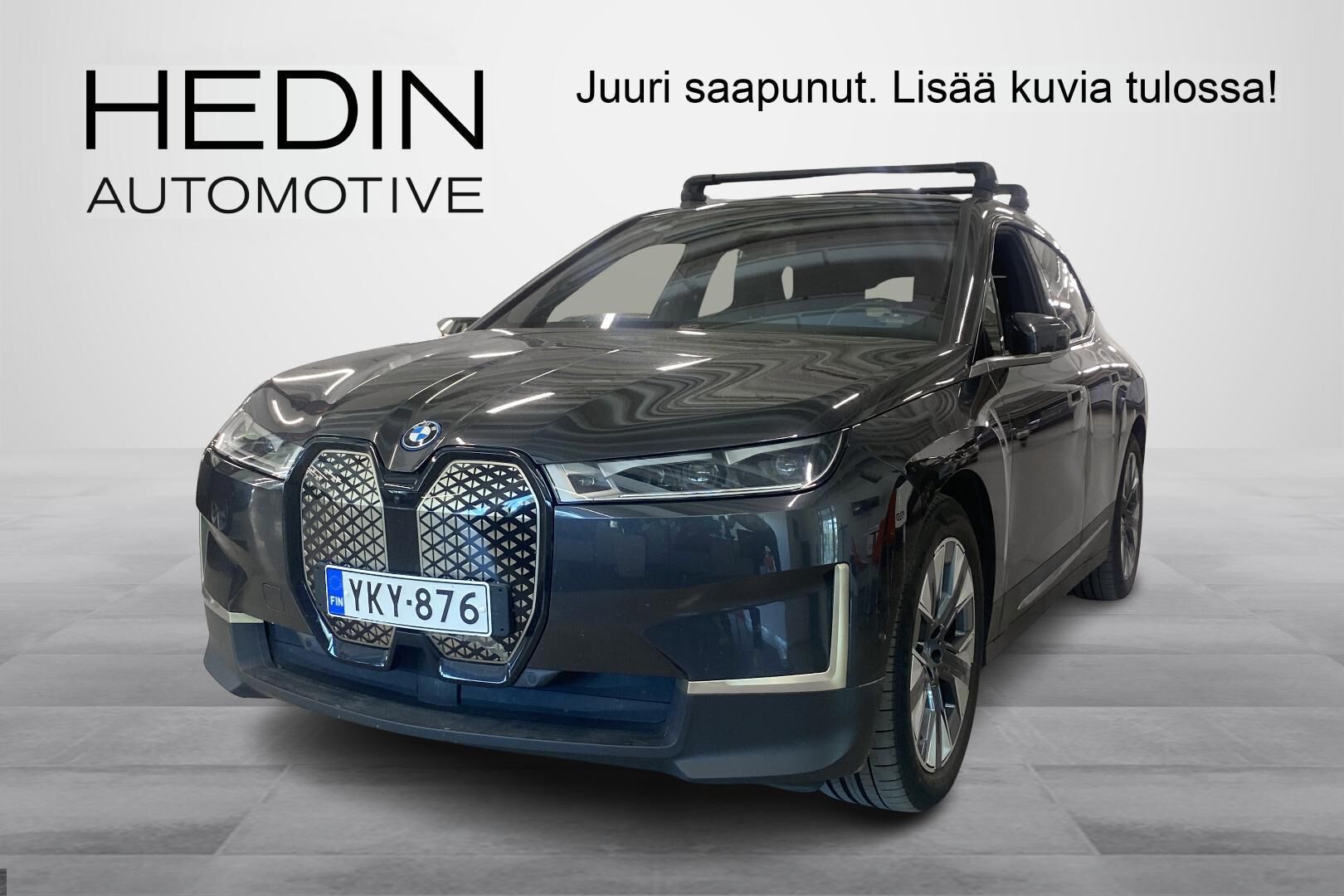 BMW IX - YKY-876