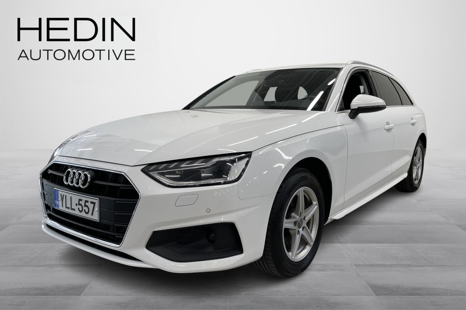Audi A4 - YLL-557