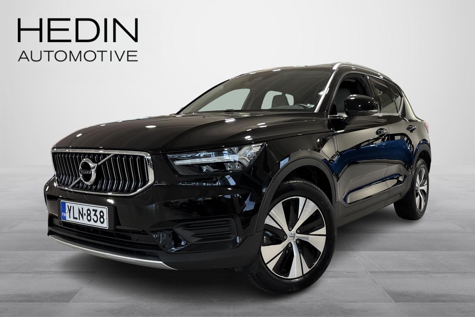 Volvo XC40 - YLN-838