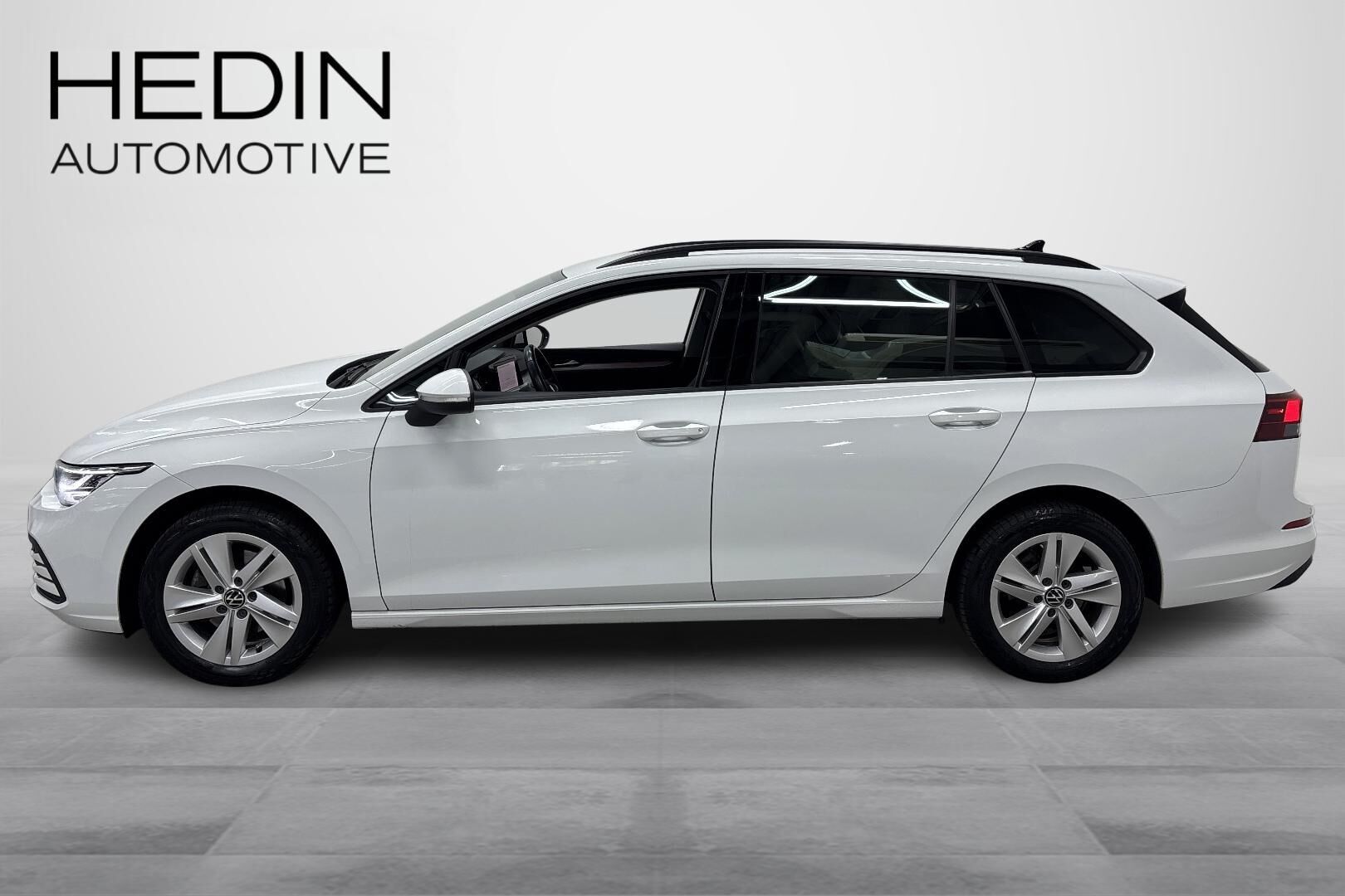 Volkswagen Golf 2023, photo 7/24