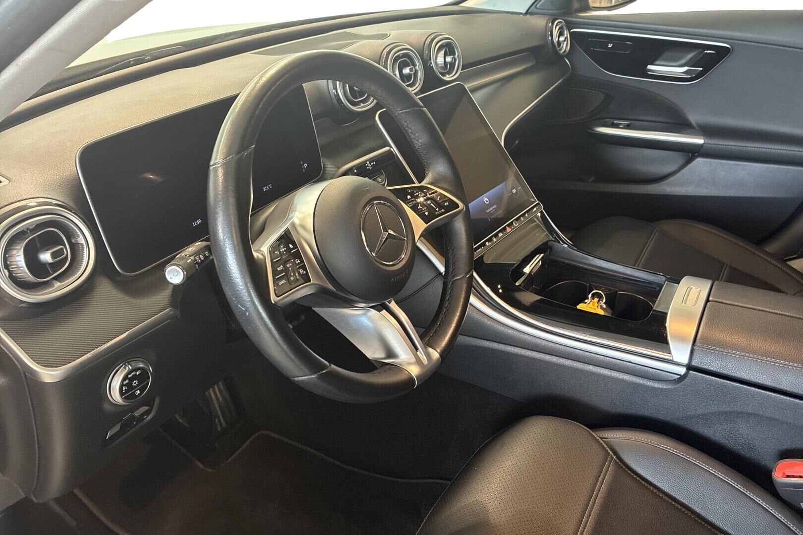 Mercedes-Benz C 2023, kuva 7/18