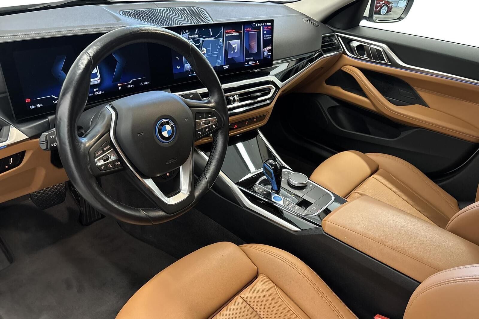 BMW i4 eDrive40 Charged 2023, photo 7/36