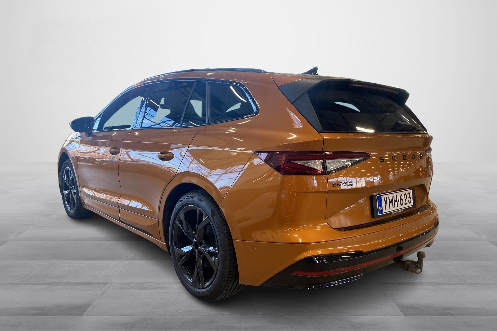 Skoda Enyaq 85x 4x4 RS 2025, kuva 2/28