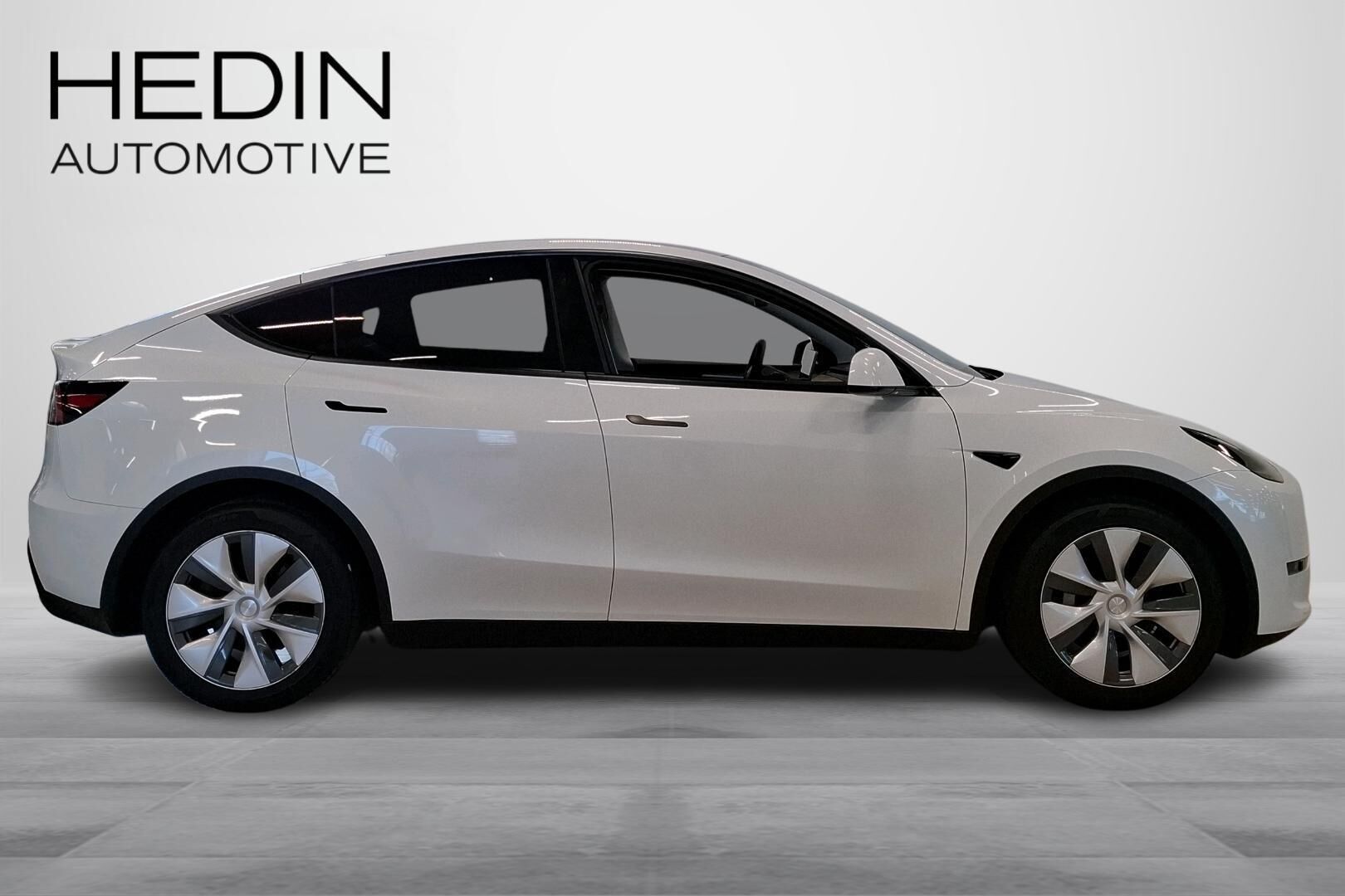 Tesla Model Y Long Range Dual Motor AWD 2023, bild 6/31
