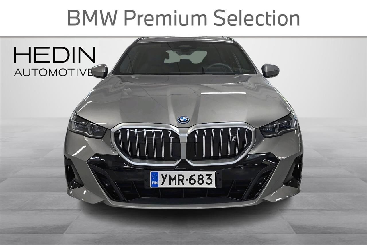 BMW i5 G61 Touring xDrive40 M Sport 2026, photo 5/19