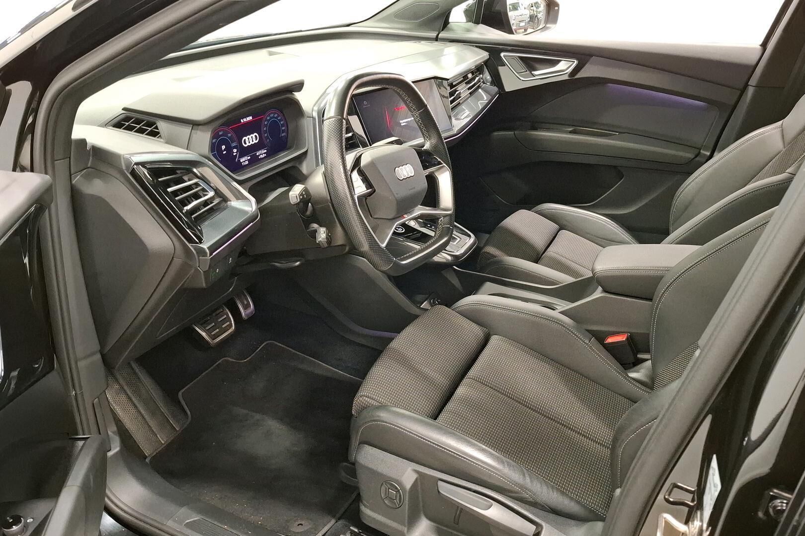 Audi Q4 e-tron 40 e-tron S-Line 2023, bild 7/31