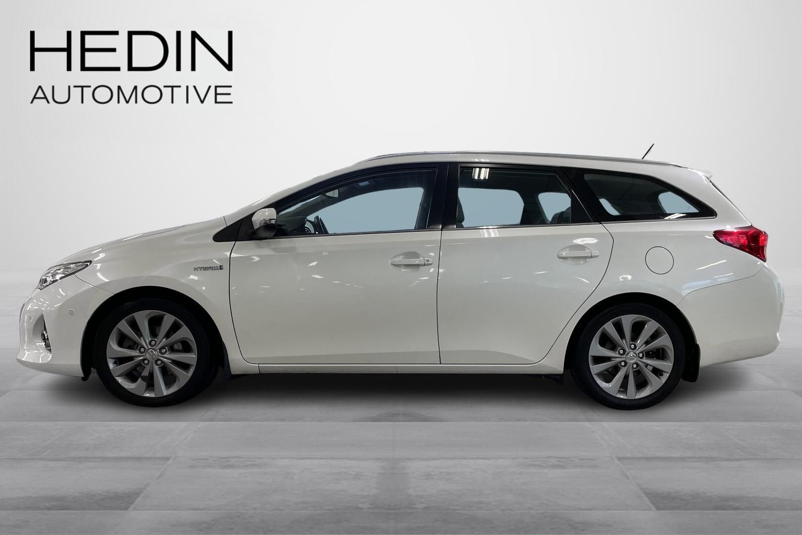 Toyota Auris 2013, photo 5/20