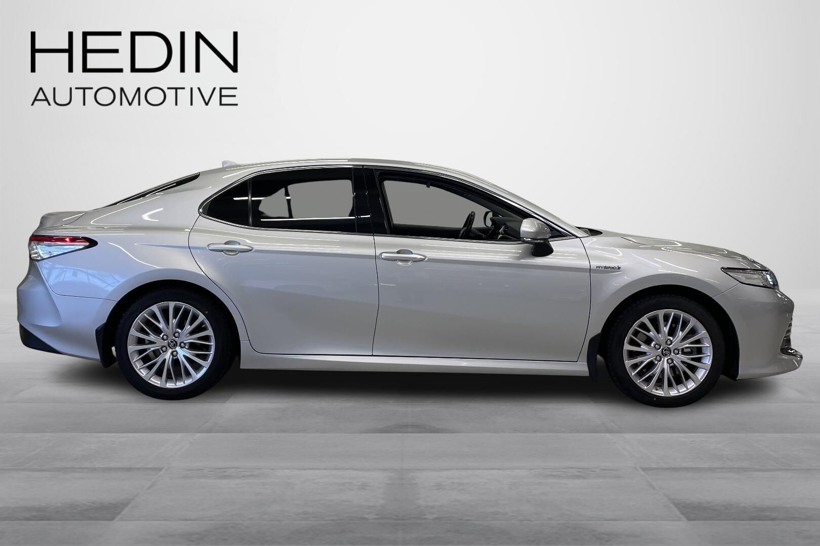 Toyota Camry 2,5 Hybrid Style Edition 2021, photo 6/13