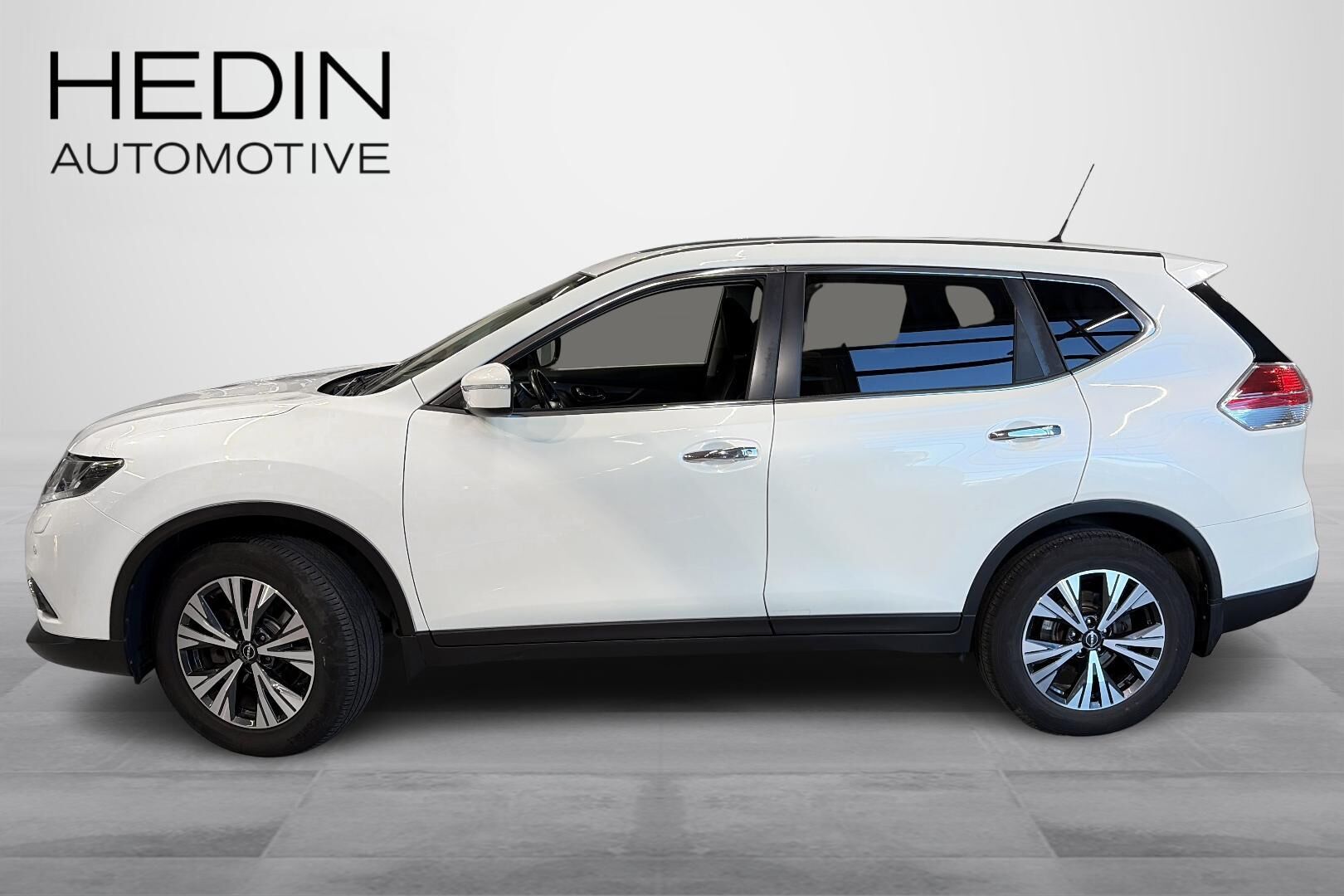 Nissan X-Trail 2016, bild 7/24