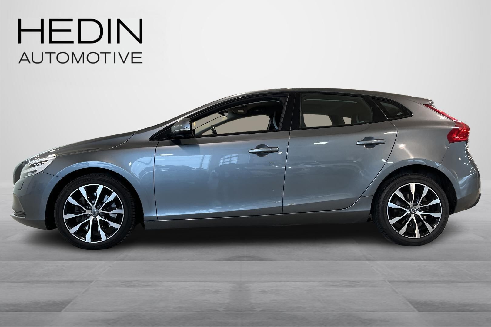 Volvo V40 2019, kuva 5/25