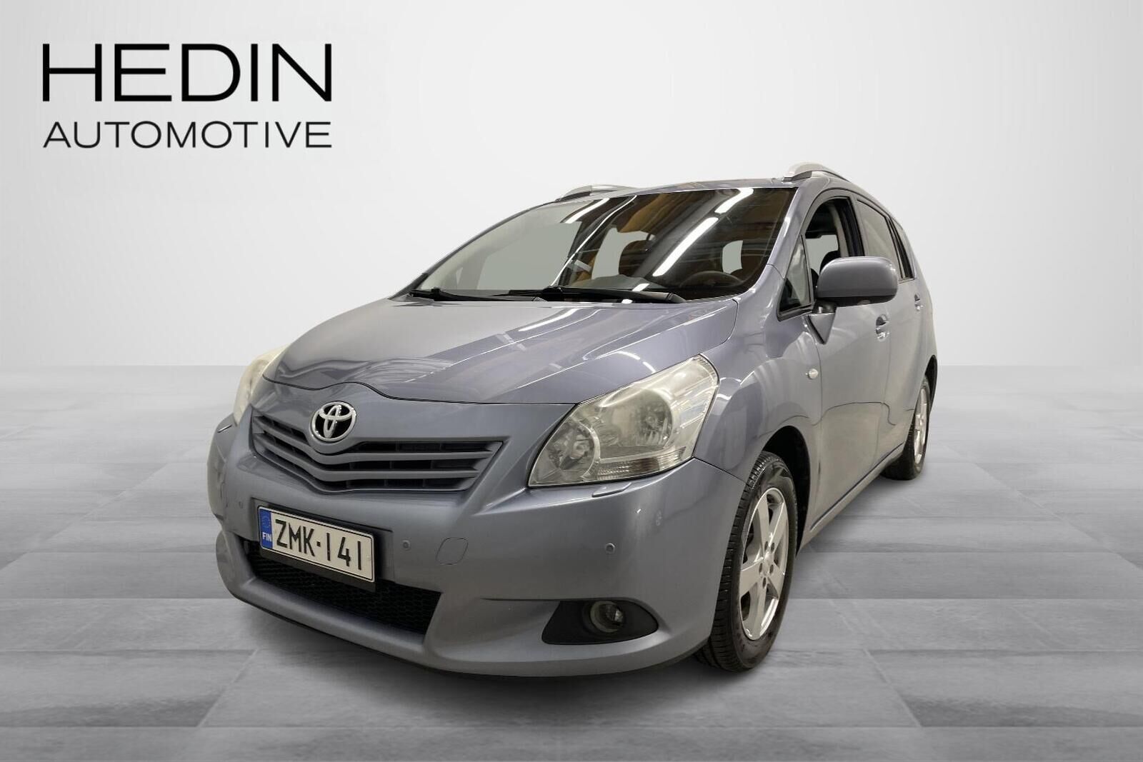 Toyota VERSO - ZMK-141