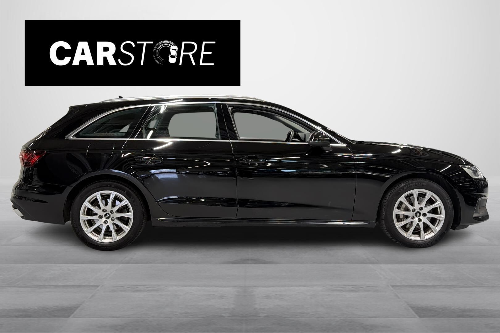Audi A4 2023, bild 6/31