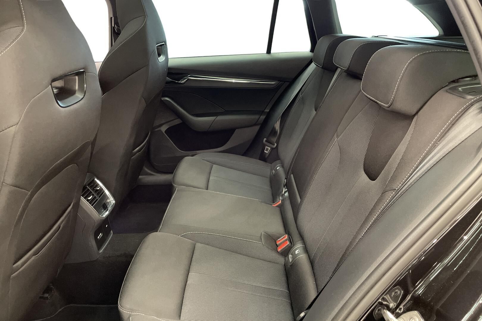 Skoda Octavia 2024, photo 5/29