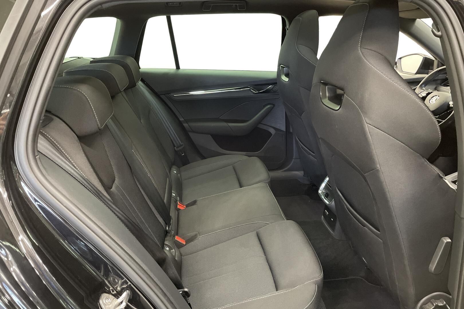 Skoda Octavia 2024, photo 7/29