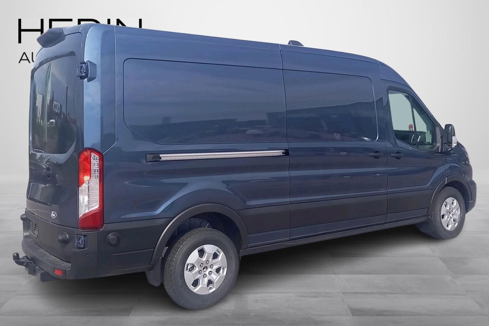 Ford Transit 2025, photo 2/12